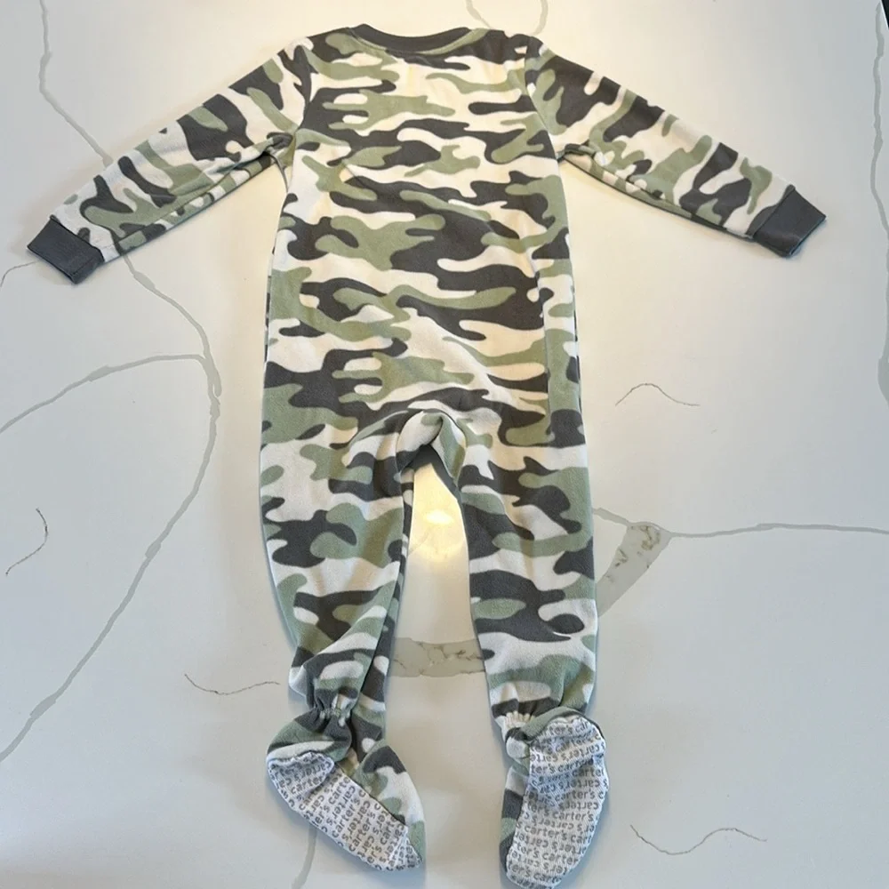 Carter’s footie pajamas white brown green camo dinosaur size 2T
